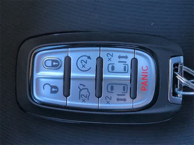 Thumbnail: 2026 Chrysler Pacifica - 38