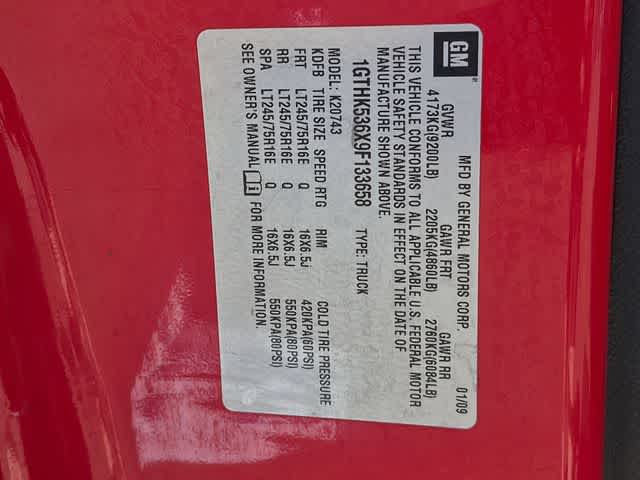 Thumbnail: 2009 GMC Sierra 2500 - 32