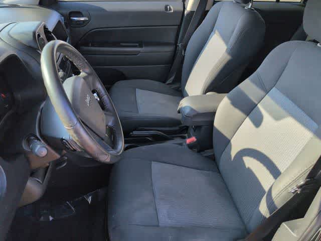 Thumbnail: 2010 Jeep Patriot - 16