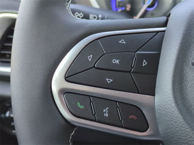 Thumbnail: 2026 Chrysler Pacifica - 26