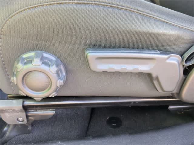 Thumbnail: 2019 Jeep Wrangler - 17