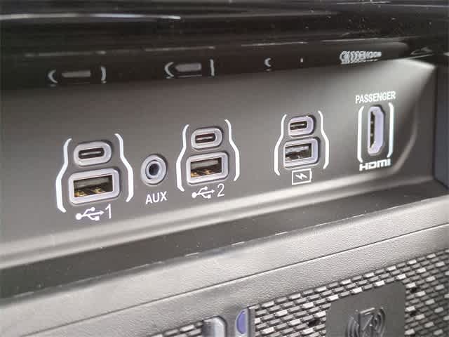 Thumbnail: 2026 RAM 1500 - 33