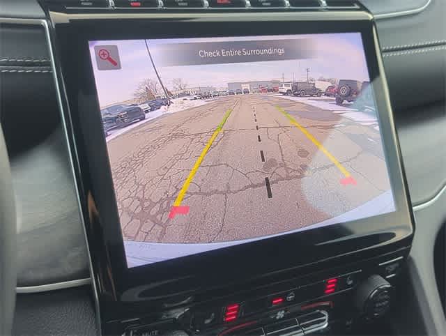 Thumbnail: 2025 Jeep Grand Cherokee - 31