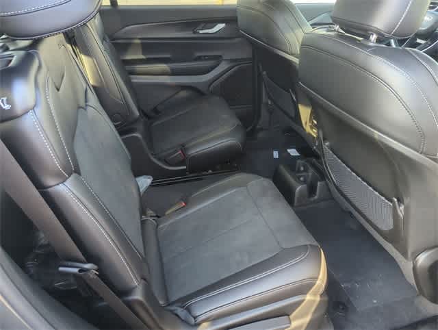 Thumbnail: 2025 Jeep Grand Cherokee L - 14