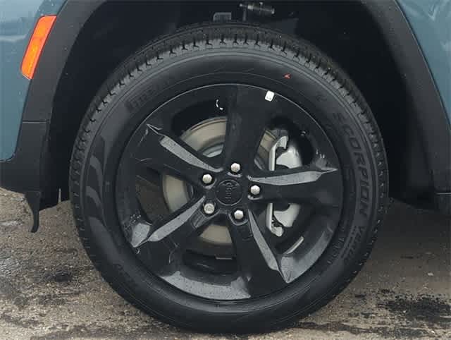 Thumbnail: 2026 Jeep Grand Cherokee - 14