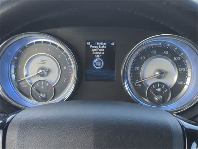 Thumbnail: 2014 Chrysler 300 - 33