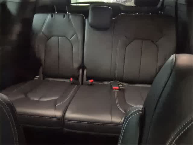 Thumbnail: 2026 Chrysler Pacifica - 21