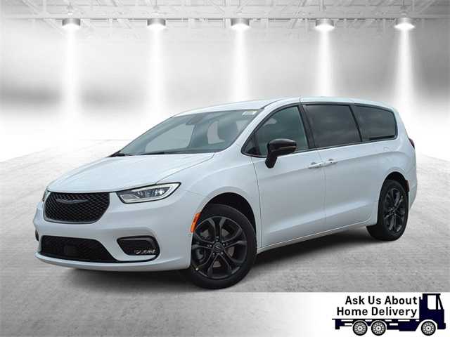 Thumbnail: 2026 Chrysler Pacifica - 1