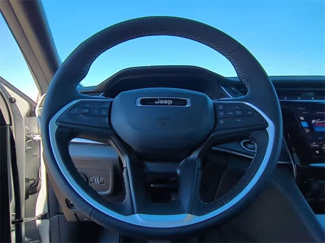 Thumbnail: 2025 Jeep Grand Cherokee - 24