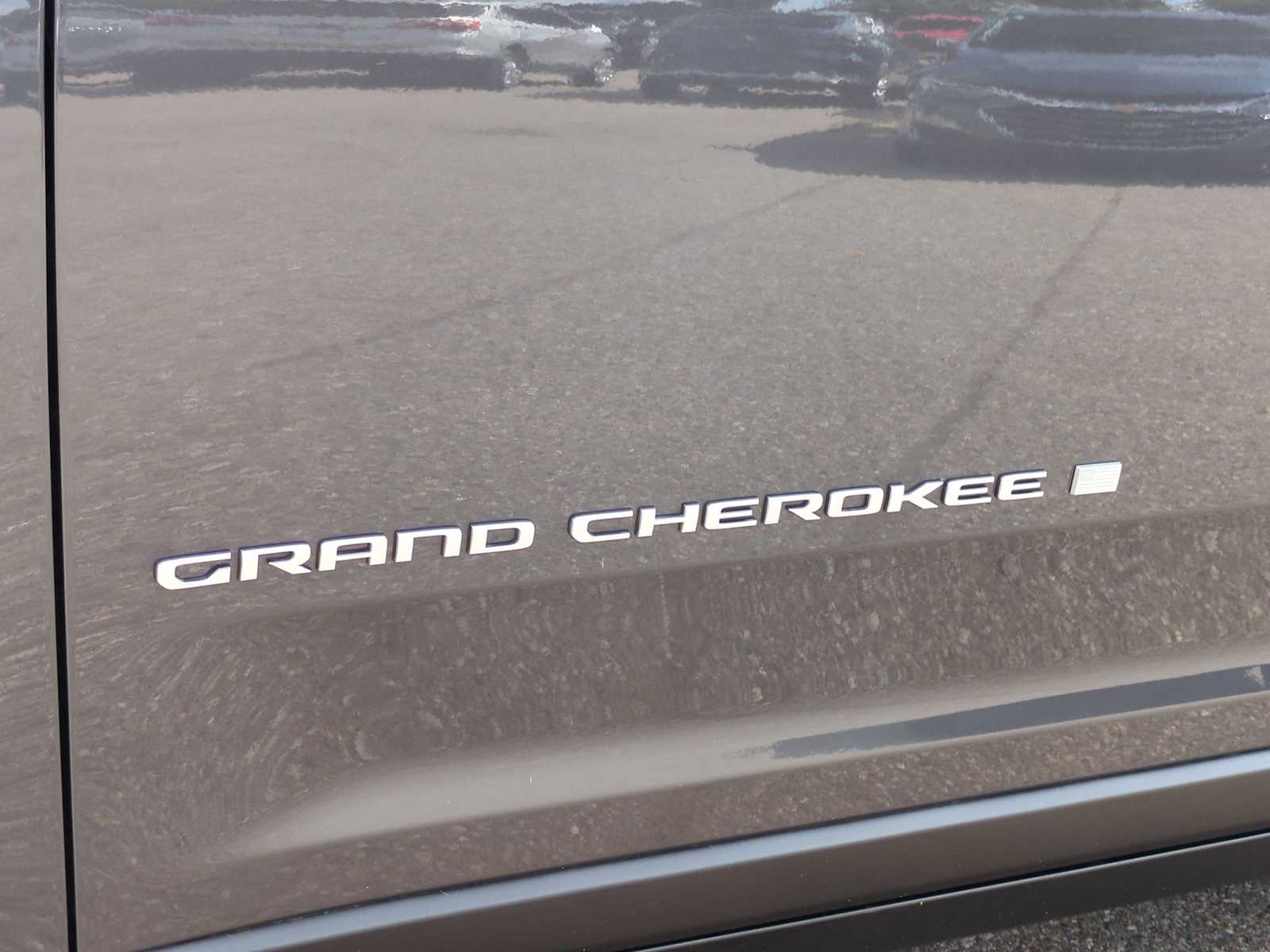 Thumbnail: 2025 Jeep Grand Cherokee - 13
