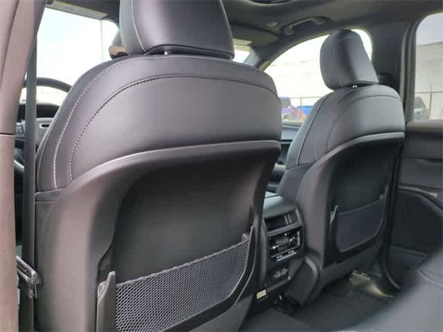 2025 Jeep Grand Cherokee Altitude 19