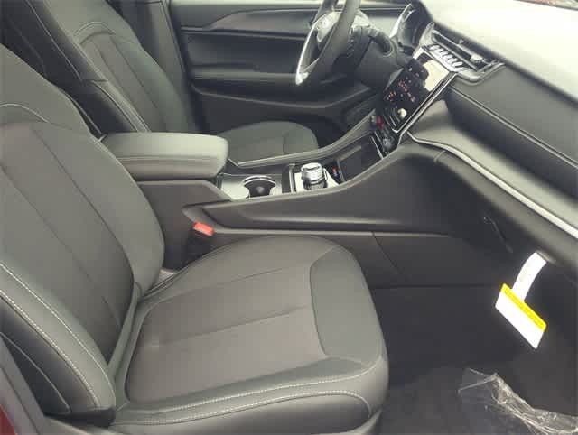 Thumbnail: 2025 Jeep Grand Cherokee - 23