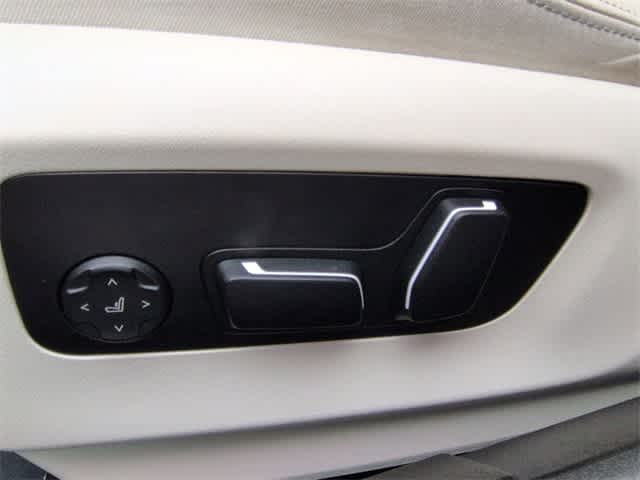 Thumbnail: 2025 BMW i5 - 17