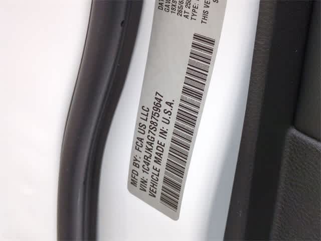 Thumbnail: 2025 Jeep Grand Cherokee L - 38