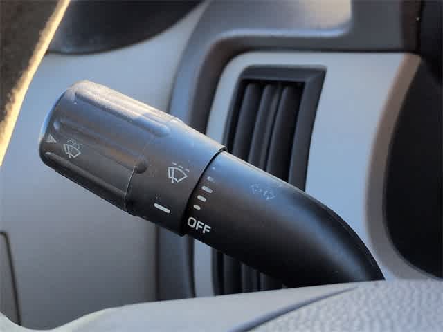 Thumbnail: 2010 Ford Focus - 23