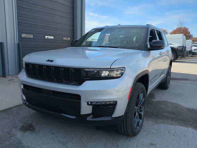 Thumbnail: 2025 Jeep Grand Cherokee L - 11