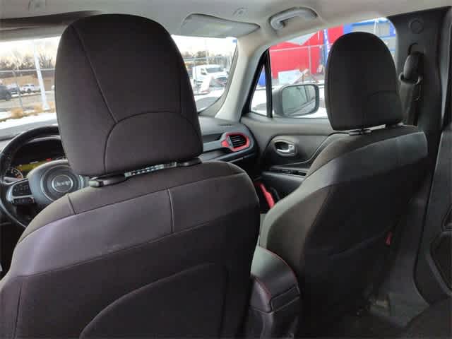 Thumbnail: 2019 Jeep Renegade - 19