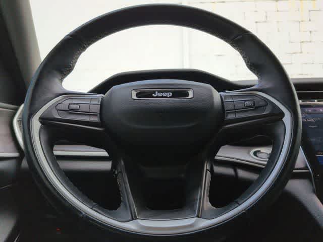 Thumbnail: 2022 Jeep Grand Cherokee - 23