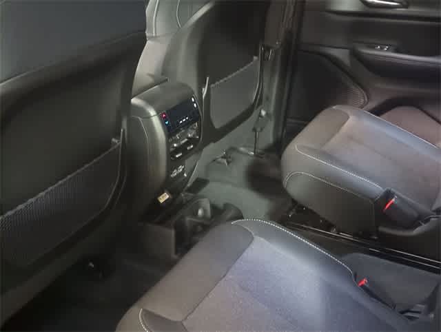 Thumbnail: 2025 Jeep Grand Cherokee L - 17