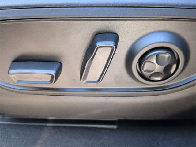 Thumbnail: 2025 Jeep Grand Cherokee - 17