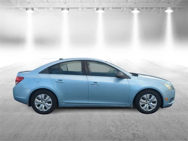 Thumbnail: 2012 Chevrolet Cruze - 9