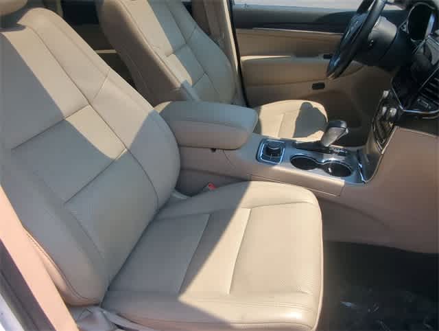 Thumbnail: 2020 Jeep Grand Cherokee - 23