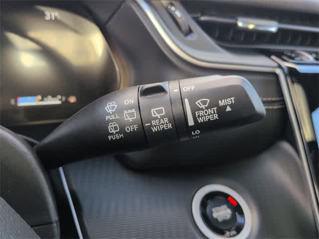 Thumbnail: 2025 Jeep Grand Cherokee - 33