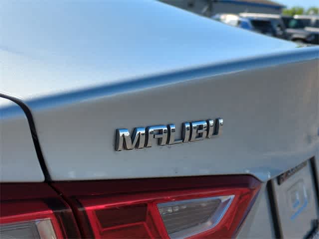 Thumbnail: 2016 Chevrolet Malibu - 13