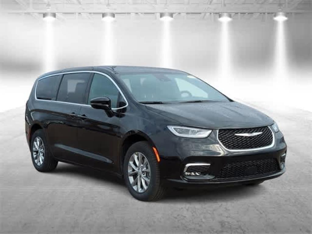 New 2026 Chrysler Pacifica Select Passenger Van