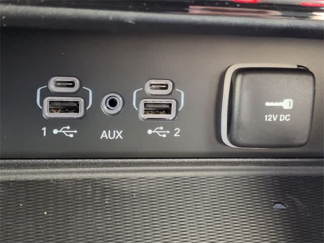 Thumbnail: 2025 Jeep Grand Cherokee - 38