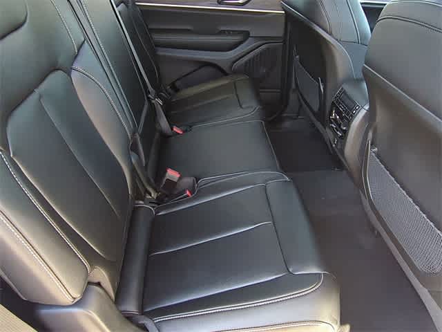 Thumbnail: 2025 Jeep Grand Cherokee L - 22