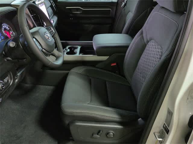 Thumbnail: 2026 RAM 1500 - 17