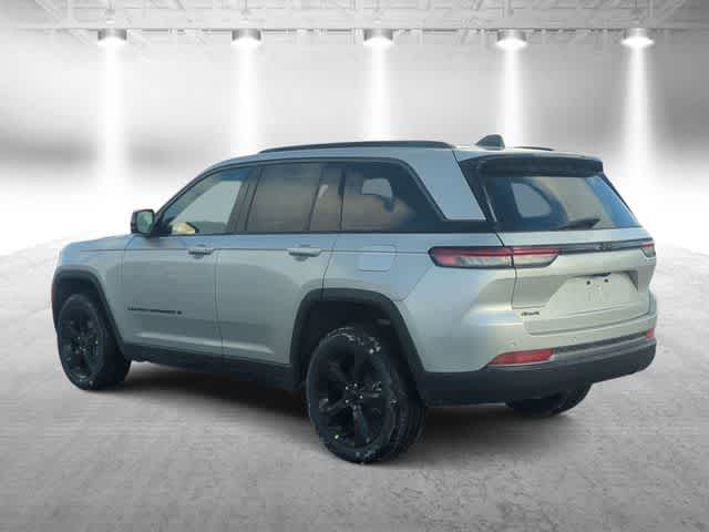 Thumbnail: 2026 Jeep Grand Cherokee - 6
