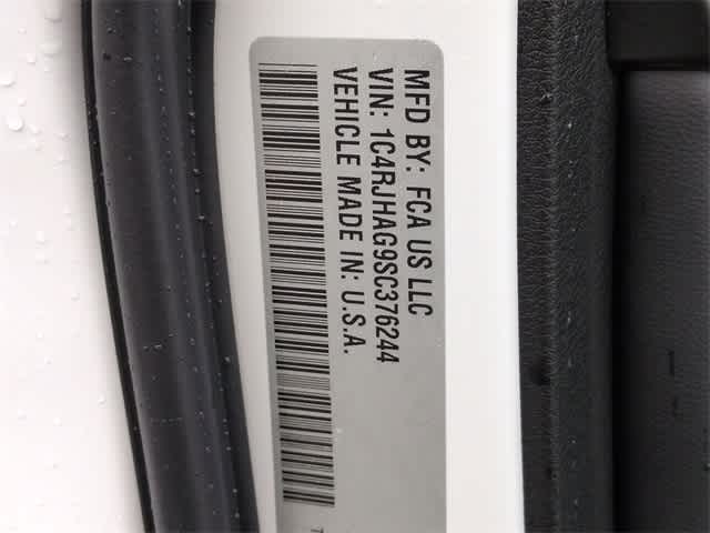 Thumbnail: 2025 Jeep Grand Cherokee - 36