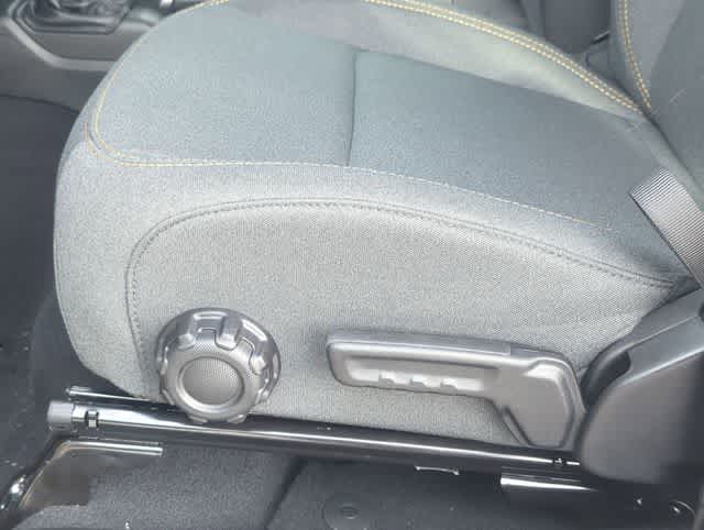 Thumbnail: 2026 Jeep Gladiator - 17