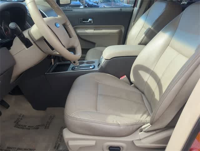 Thumbnail: 2010 Ford Edge - 16