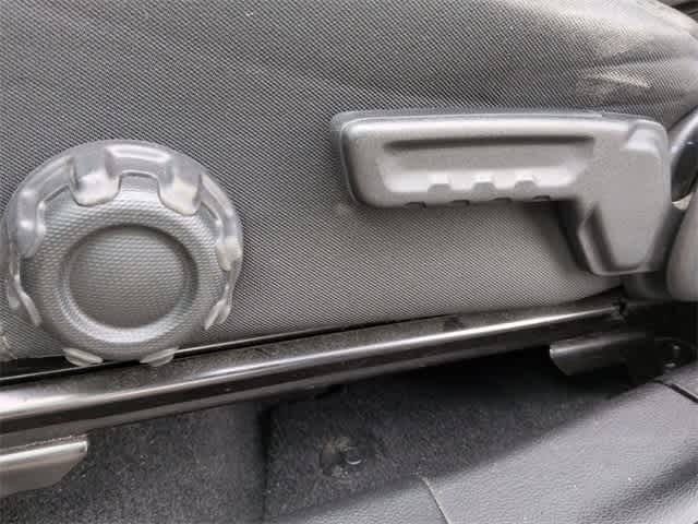 Thumbnail: 2018 Jeep Wrangler - 17