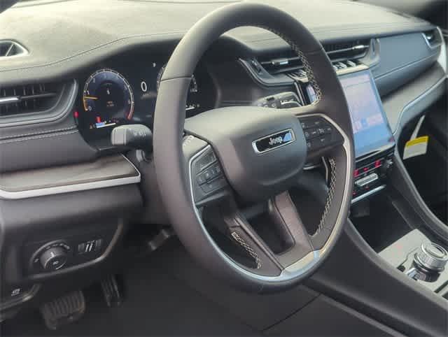 Thumbnail: 2025 Jeep Grand Cherokee - 10