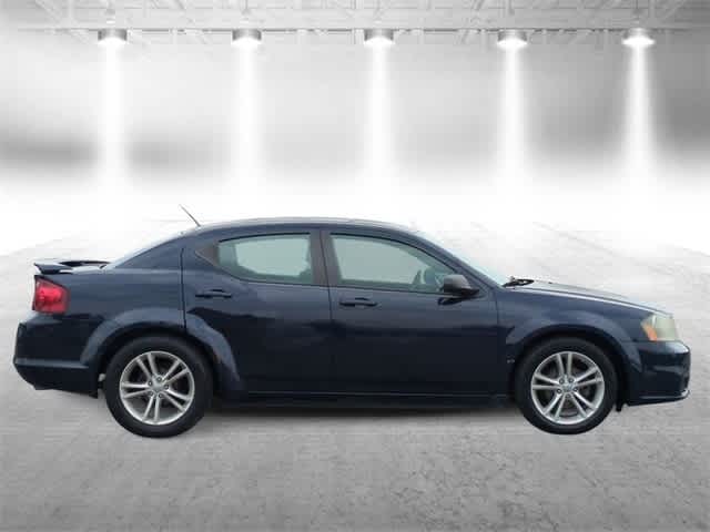 Thumbnail: 2014 Dodge Avenger - 9