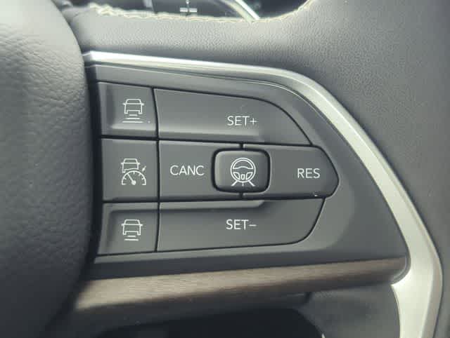Thumbnail: 2026 Jeep Grand Cherokee - 26