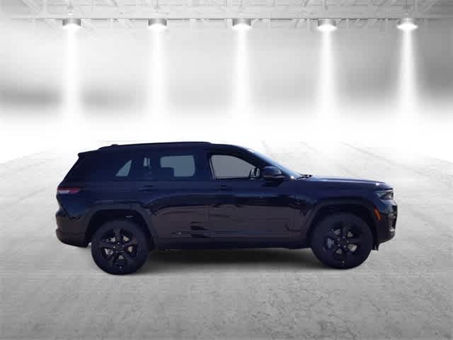 2024 Jeep Grand Cherokee Limited Edition 9