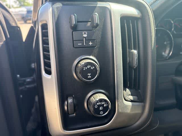 Thumbnail: 2017 GMC Sierra 2500 - 21