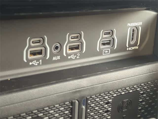 Thumbnail: 2026 RAM 1500 - 33