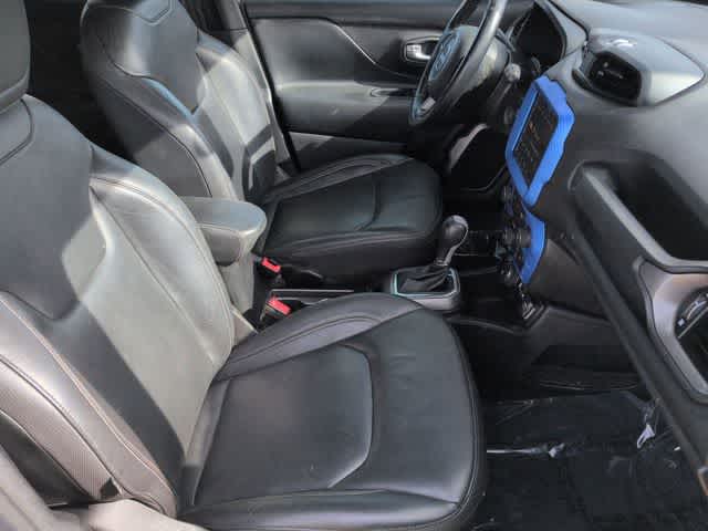 Thumbnail: 2020 Jeep Renegade - 21