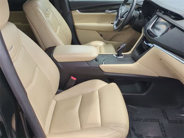 Thumbnail: 2017 Cadillac XT5 - 20