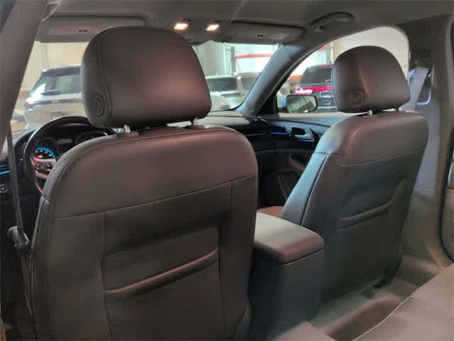 Thumbnail: 2014 Chevrolet Malibu - 18