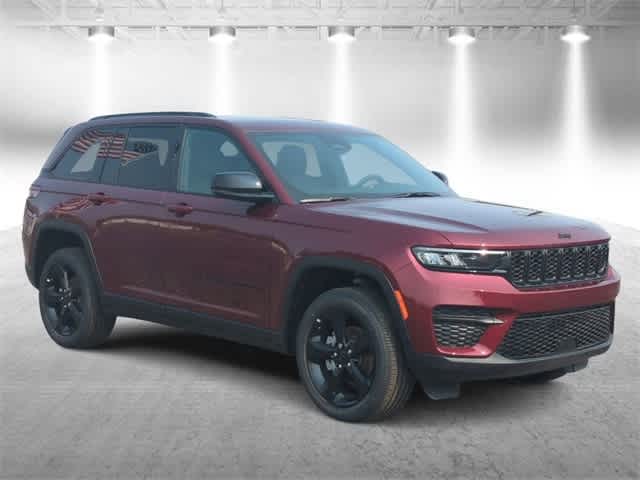 2025 Jeep Grand Cherokee Altitude 2