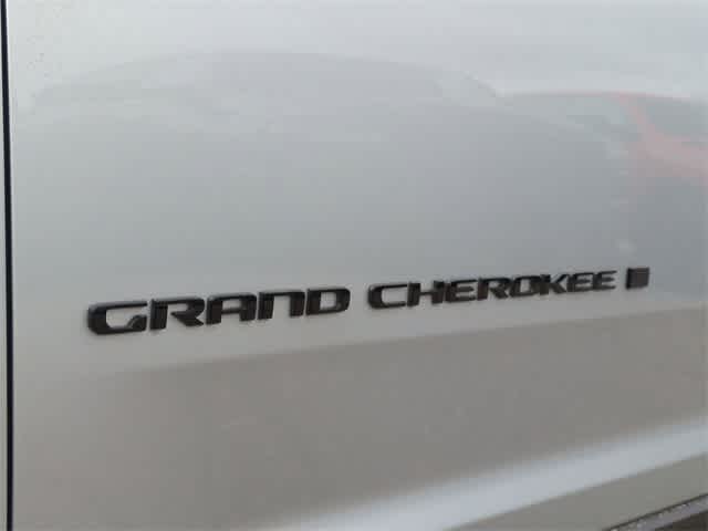 Thumbnail: 2025 Jeep Grand Cherokee - 13