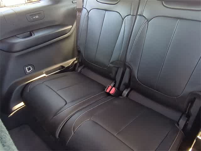 Thumbnail: 2025 Jeep Grand Cherokee L - 21