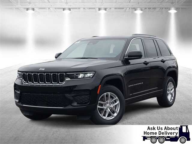 2025 Jeep Grand Cherokee Laredo -
                  Garden City, MI